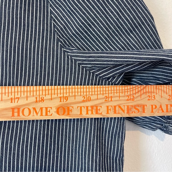 Loft Striped Denim Top sz Large Blue Bows Puff Sleeve Cottage Cropped Chambray - Picture 4 of 7